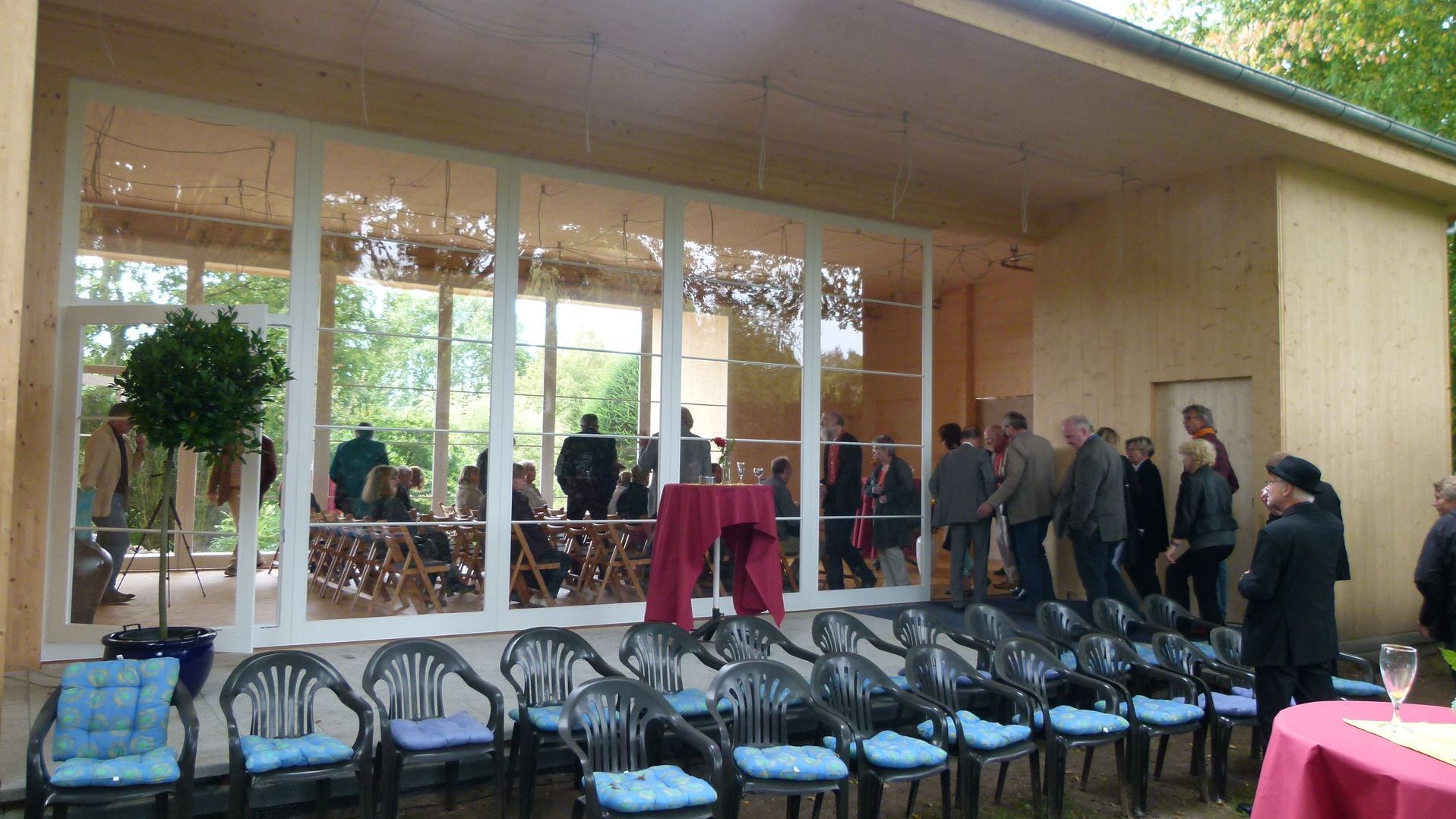 Foto des Bühnenhauses des Heckentheaters