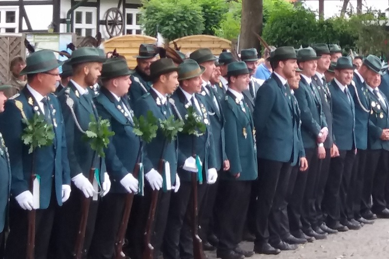 Schützen in Uniform